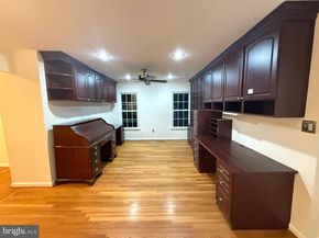 11512 Le Havre Drive, Potomac MD 20854