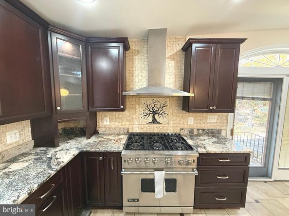 11512 Le Havre Drive, Potomac MD 20854