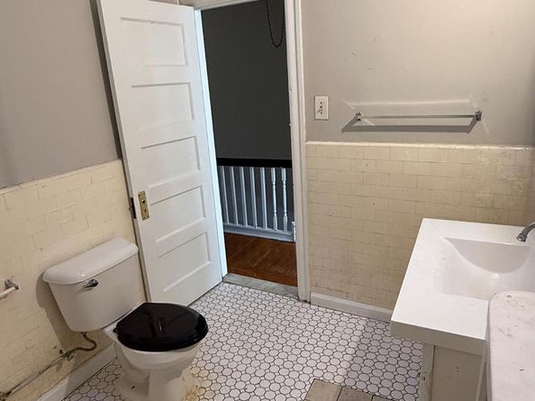 4921 N Hutchinson Street, Philadelphia PA 19141