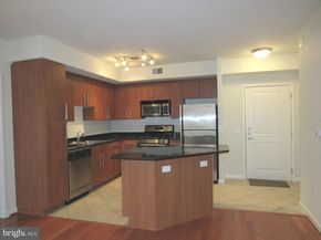 1021 N Garfield Street 318, Arlington VA 22201