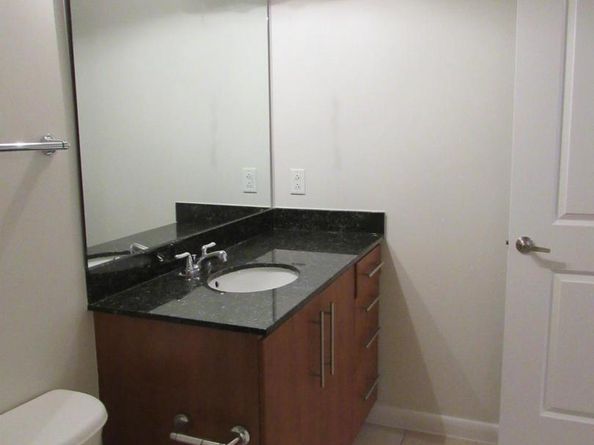 1021 N Garfield Street 318, Arlington VA 22201