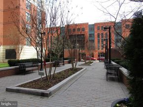 1021 N Garfield Street 318, Arlington VA 22201