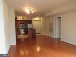 1021 N Garfield Street 318, Arlington VA 22201