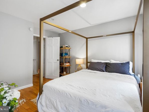 618 Mcclellan Street, Philadelphia PA 19148