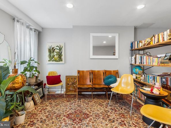 618 Mcclellan Street, Philadelphia PA 19148