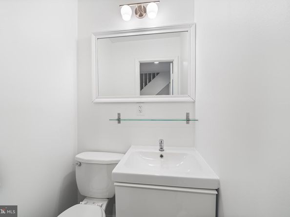 618 Mcclellan Street, Philadelphia PA 19148