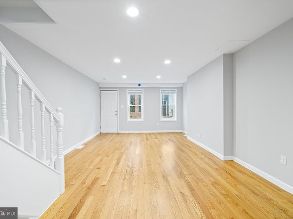 618 Mcclellan Street, Philadelphia PA 19148