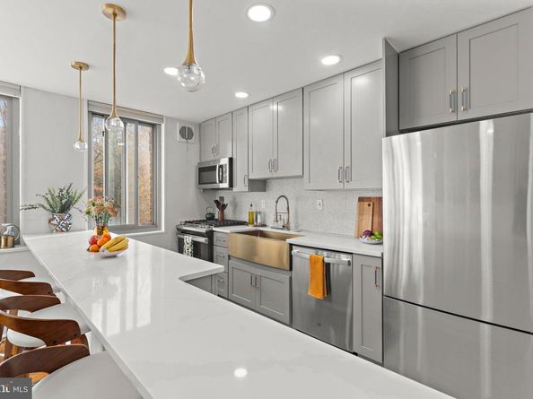 4200 Cathedral Avenue NW 610, Washington DC 20016