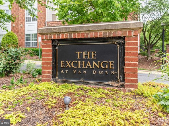 4850 Eisenhower Avenue 115, Alexandria VA 22304