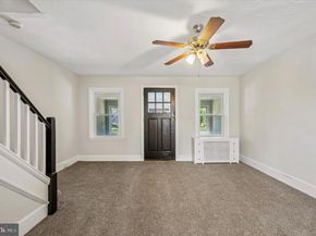 1014 Hansen, Collingdale PA 19023