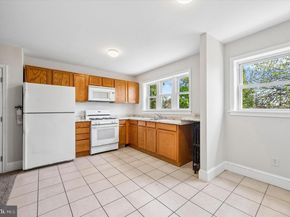 1014 Hansen, Collingdale PA 19023