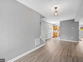 2211 Dickens Lane, Broomall PA 19008