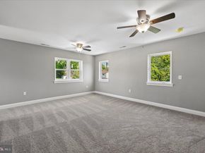 2211 Dickens Lane, Broomall PA 19008