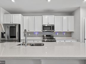 8005 Milltown Circle, Cheltenham PA 19012