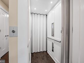 151 Winsome Circle, Bethesda MD 20814