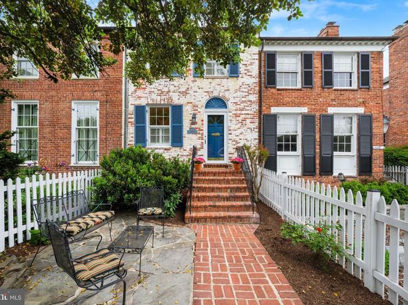 411 Franklin Street, Alexandria VA 22314