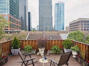 2049 Appletree Street, Philadelphia PA 19103