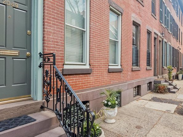 2049 Appletree Street, Philadelphia PA 19103