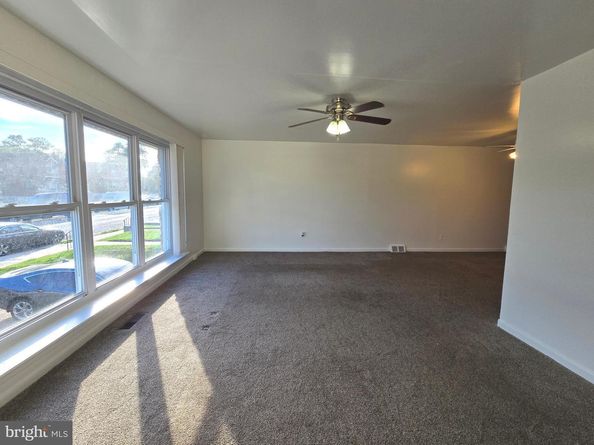 2119 Hoffnagle Street, Philadelphia PA 19152
