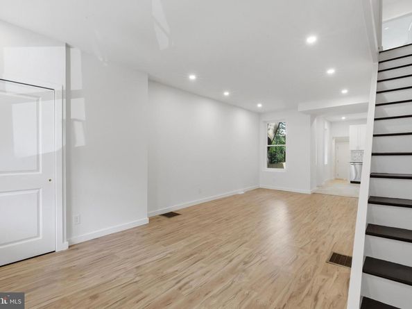 5011 Beaumont Avenue, Philadelphia PA 19143