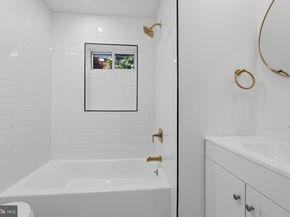 5011 Beaumont Avenue, Philadelphia PA 19143