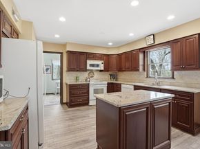 1964 Melmar Road, Huntingdon Valley PA 19006