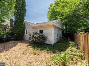 1634 Nathan Ln, Herndon VA 20170