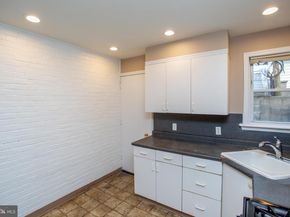 2418 S Alder Street, Philadelphia PA 19148