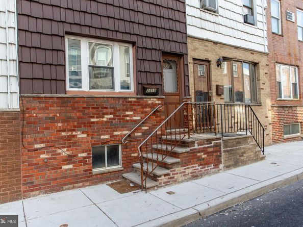 2418 S Alder Street, Philadelphia PA 19148