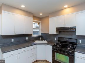 2418 S Alder Street, Philadelphia PA 19148