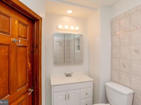 2418 S Alder Street, Philadelphia PA 19148