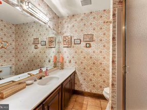 111 Cedar Glen Drive, New Hope PA 18938