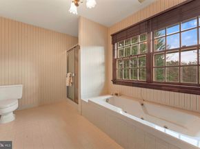 111 Cedar Glen Drive, New Hope PA 18938
