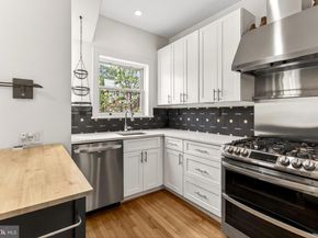 902 Oronoco Street, Alexandria VA 22314