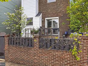 902 Oronoco Street, Alexandria VA 22314