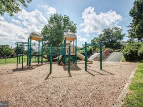 902 Oronoco Street, Alexandria VA 22314