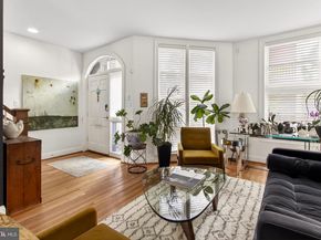 902 Oronoco Street, Alexandria VA 22314
