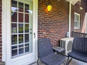 902 Oronoco Street, Alexandria VA 22314