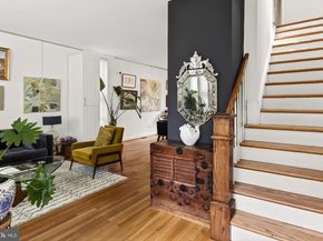 902 Oronoco Street, Alexandria VA 22314
