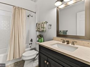 902 Oronoco Street, Alexandria VA 22314