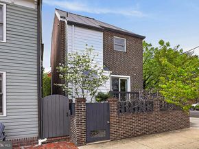 902 Oronoco Street, Alexandria VA 22314