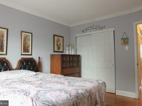 10210 E Keswick Road, Philadelphia PA 19114