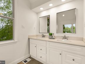7918 13TH Street NW, Washington DC 20012