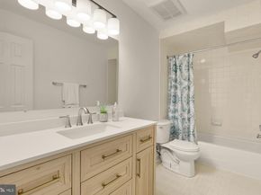 7918 13TH Street NW, Washington DC 20012