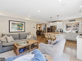 950 N Longfellow Street, Arlington VA 22205