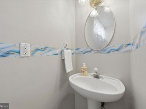 415 Park Drive, Glenolden PA 19036