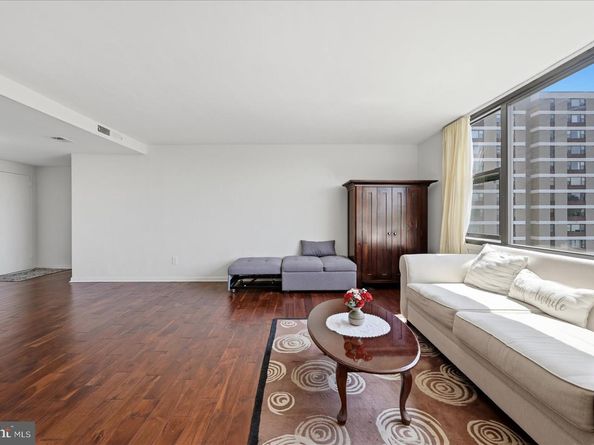 4600 Duke Street 928, Alexandria VA 22304
