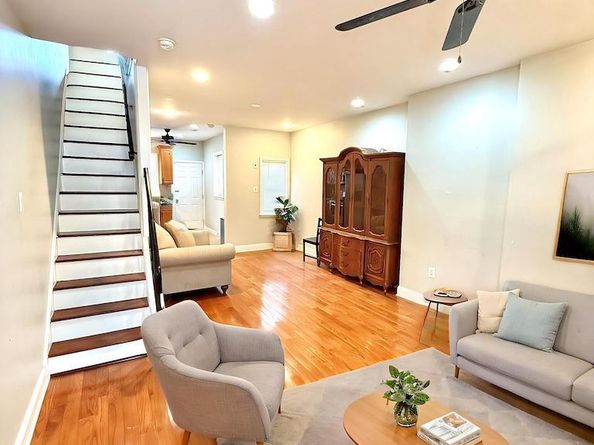 2207 S Hemberger Street, Philadelphia PA 19145