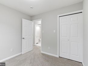 22009 Guilford Station Terrace, Sterling VA 20166