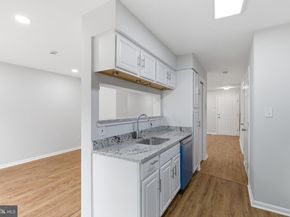 22009 Guilford Station Terrace, Sterling VA 20166